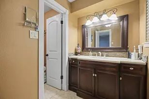 15914 Dunmoor Dr, Houston, TX 77059 - Photo 19