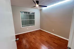 12318 Ashling Dr, Houston, TX 77477 - Photo 9