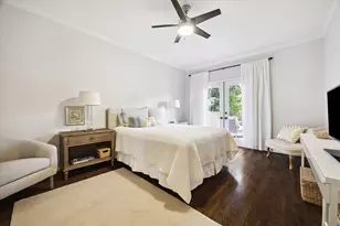 5 Pine Briar Cir, Houston, TX 77056 - Photo 17