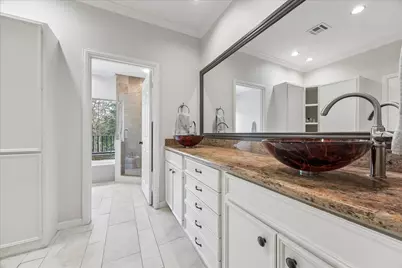 5 Pine Briar Circle, Houston, TX 77056 - Photo 13