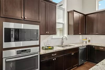 5646 Larkin Street, Houston, TX 77007 - Photo 7