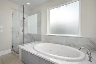 5646 Larkin St, Houston, TX 77007 - Photo 15