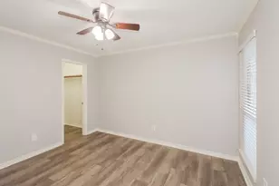 5939 Ollia Cir, Pasadena, TX 77505 - Photo 13