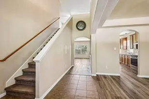 9705 Blue Bonnet Dr, Texas City, TX 77591 - Photo 3