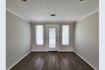3416 Europa Street, Houston, TX 77022 - Photo 3