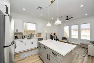 3909 Maggie St, Houston, TX 77051 - Photo 5