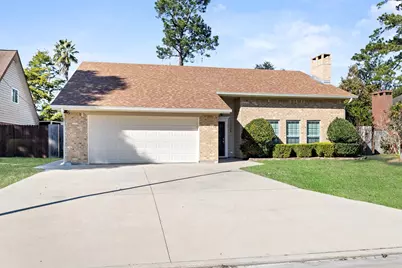 2208 Spring Oak Lane, Orange, TX 77632 - Photo 3