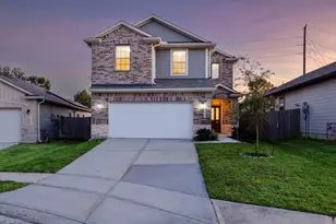 10711 Catclaw Ct, Tomball, TX 77375 - Photo 1