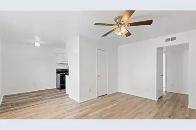 2712 Evergreen Circle, Bryan, TX 77801 - Photo 11