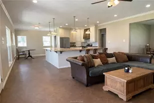 11810 Riley Green Rd, Franklin, TX 77836 - Photo 5