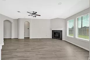 2211 Kingston Cyn Trl, Pearland, TX 77089 - Photo 9