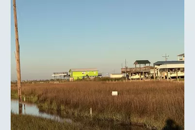 1110 Egret Point, Crystal Beach, TX 77650 - Photo 3