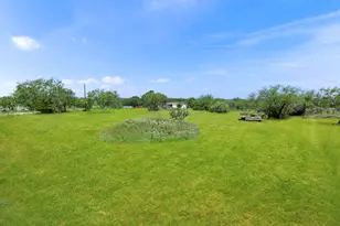225 Butter Cup Ln, Floresville, TX 78114 - Photo 27