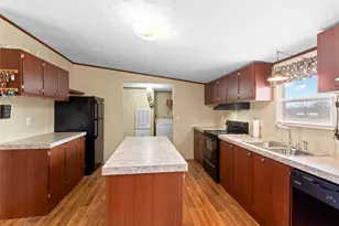 225 Pr 8464, Broaddus, TX 75929 - Photo 15