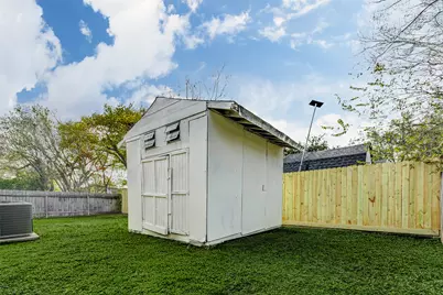 6730 Pickett Drive, Richmond, TX 77469 - Photo 23