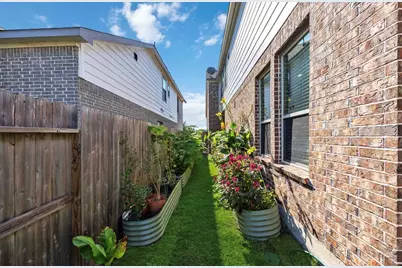 8803 Autumn Pine Drive, Missouri City, TX 77459 - Photo 35