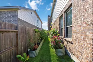 8803 Autumn Pine Dr, Missouri City, TX 77459 - Photo 35