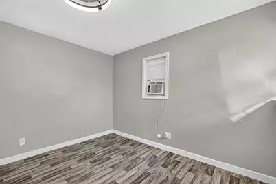 510 Dell Court #B, Houston, TX 77009 - Photo 9