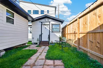 510 Dell Court #B, Houston, TX 77009 - Photo 3
