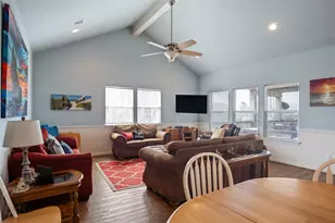 948 Kahla Dr, Crystal Beach, TX 77650 - Photo 17