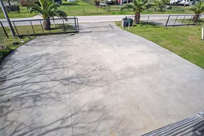 948 Kahla Drive, Crystal Beach, TX 77650 - Photo 37