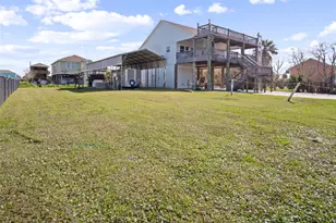 948 Kahla Dr, Crystal Beach, TX 77650 - Photo 35