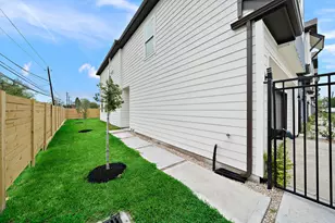 8672 Easthaven Blvd, Houston, TX 77075 - Photo 33