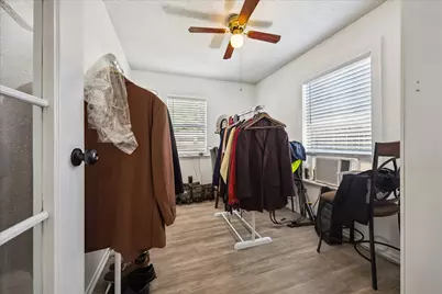 4615 Woodside Street, Houston, TX 77023 - Photo 13