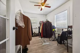 4615 Woodside St, Houston, TX 77023 - Photo 13