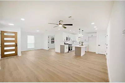 12930 Segrest Drive, Houston, TX 77047 - Photo 3