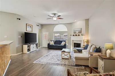 5710 Shady Hollow Court, Rosharon, TX 77583 - Photo 3