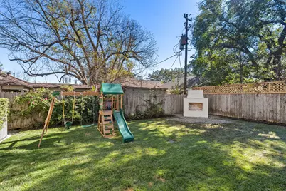 7811 Wickersham Lane, Houston, TX 77063 - Photo 35