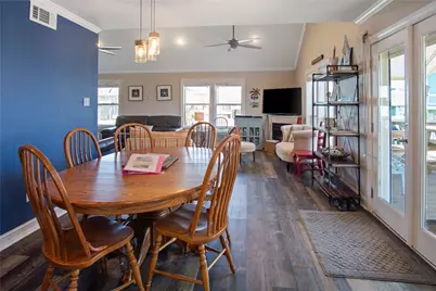 962 Raymond, Crystal Beach, TX 77650 - Photo 11