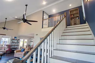 962 Raymond, Crystal Beach, TX 77650 - Photo 15