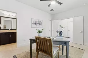 2203 Colorado St, Houston, TX 77007 - Photo 9