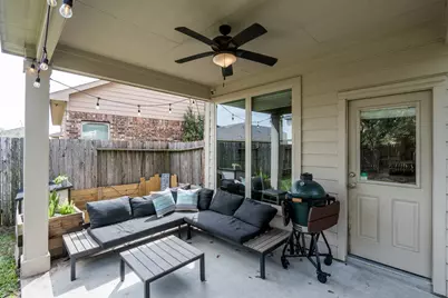 8218 E Pine Creek Bend, Cypress, TX 77433 - Photo 7