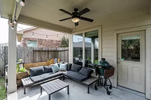 8218 E Pine Creek Bend, Cypress, TX 77433 - Photo 7