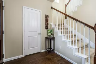 8218 E Pine Creek Bend, Cypress, TX 77433 - Photo 9