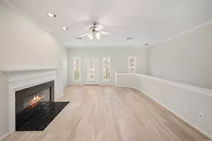 1018 Van Buren St, Houston, TX 77019 - Photo 11