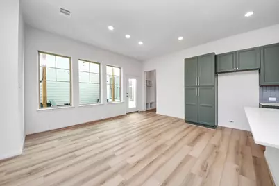 365 Legacy Point Drive #B, Sealy, TX 77474 - Photo 7