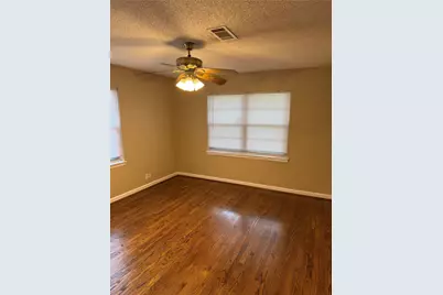 216 Schilling Street, Baytown, TX 77520 - Photo 7