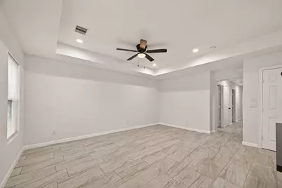4302 Hirsch Road #B, Houston, TX 77026 - Photo 9