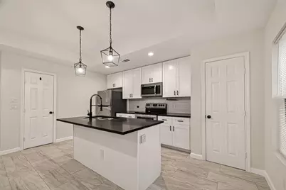 4302 Hirsch Road #B, Houston, TX 77026 - Photo 5
