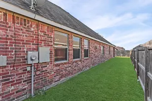 9603 Indian Trail, Mont Belvieu, TX 77523 - Photo 41