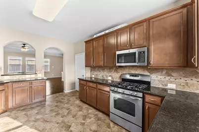 9603 Indian Trail, Mont Belvieu, TX 77523 - Photo 21