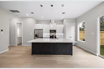 24 Bucan Street #A, Houston, TX 77076 - Photo 7