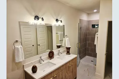 2807 Peacock Green Way, Houston, TX 77047 - Photo 9