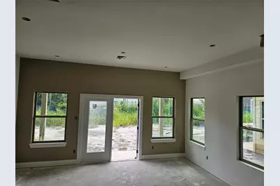 2807 Peacock Green Way, Houston, TX 77047 - Photo 9