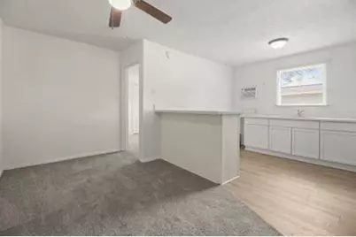 602 S 3rd Street #C, La Porte, TX 77571 - Photo 3