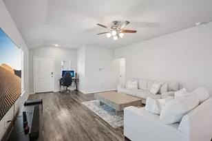 10707 Bird Of Paradise Ln, Houston, TX 77016 - Photo 3